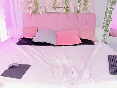 nicky_bonny18's cam snapshot