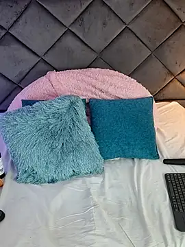 Lucia_fastcollins's cam snapshot