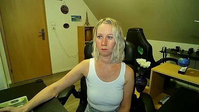 koralchi's cam snapshot