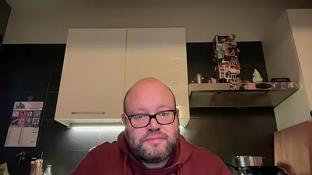 theitalianbear live sex cam