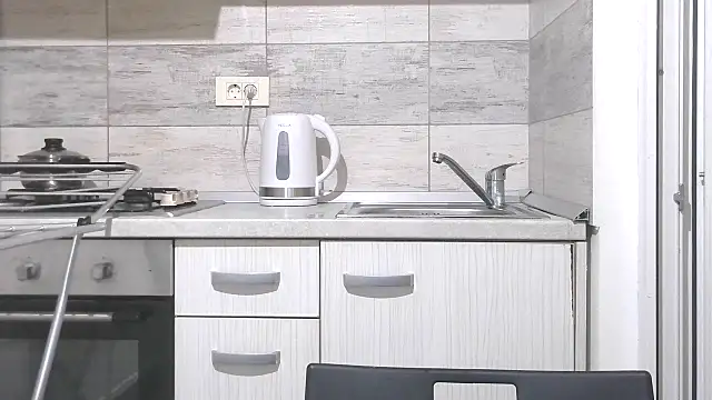 LovelyJulliette live sex cam