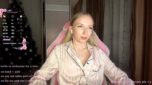 LaceDream's cam snapshot