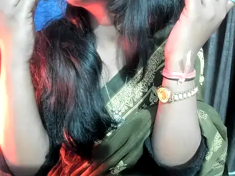 Priya_Sengar's cam snapshot