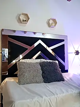 CataleyaRoselle's cam snapshot