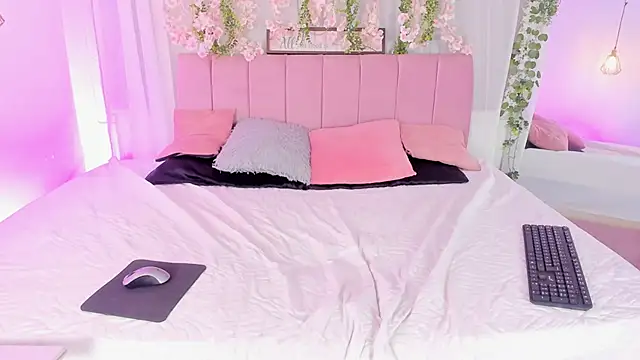 nicky_bonny18's cam snapshot