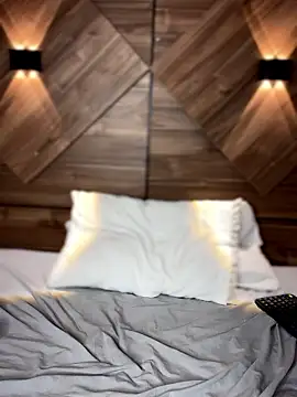 LeslyCooper1's cam snapshot