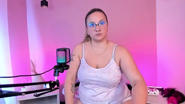 hollie_joliie live sex cam