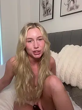 SexySaraxxoo live sex cam