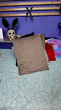 Luna-Vixen1's cam snapshot