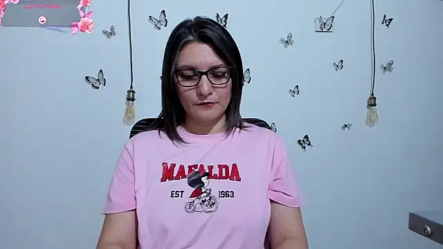 Amie_Adams82_ live sex cam