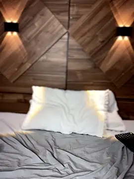 LeslyCooper1's cam snapshot