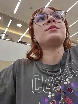 Ahrya_'s cam snapshot