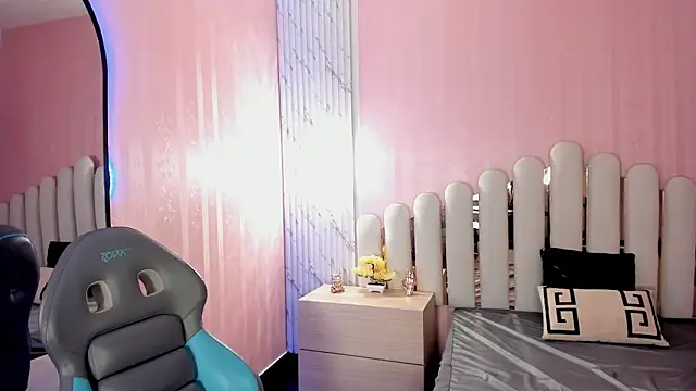 Nyx_Hyde's cam snapshot