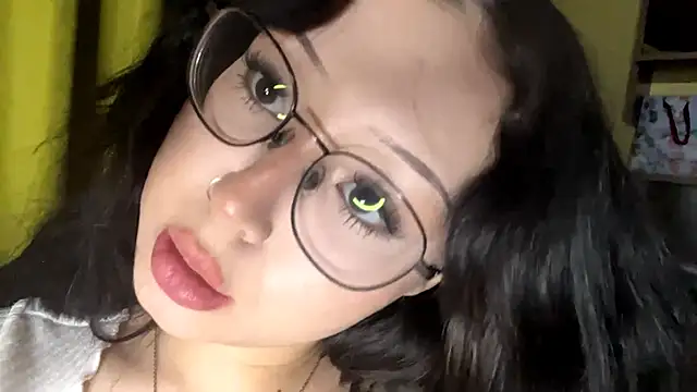 KateWhisp's cam snapshot