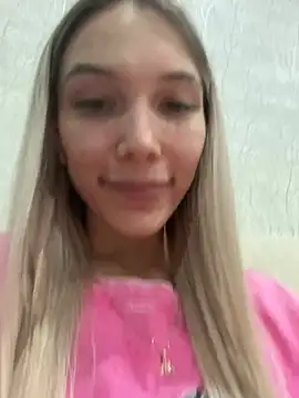 MoonSprinkle's cam snapshot