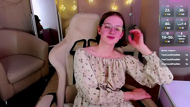 Mia_Mooore's cam snapshot