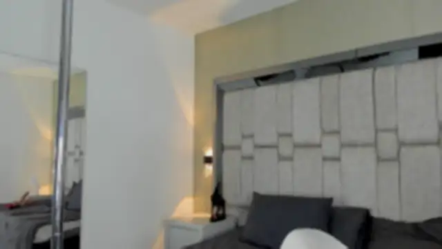 SnakeMuse's cam snapshot