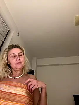 Amelia9798's cam snapshot