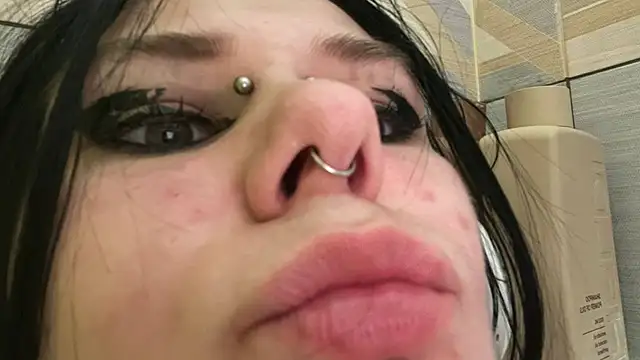 TraceeSchutt live sex cam