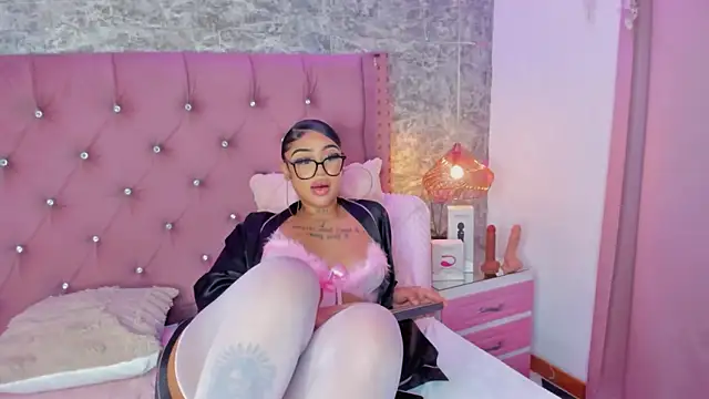 Mia_Jansen live sex cam