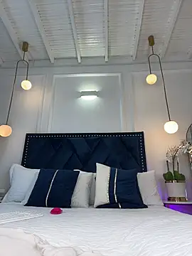 LuckyGoddessXXX live sex cam