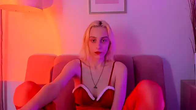 MiilaGlow live sex cam