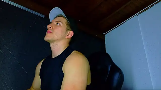 ALANNFERRER's cam snapshot