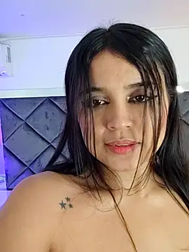 Lucia_fastcollins's cam snapshot