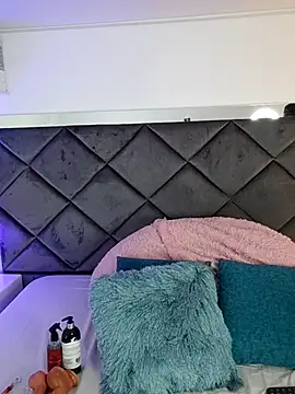 Lucia_fastcollins's cam snapshot