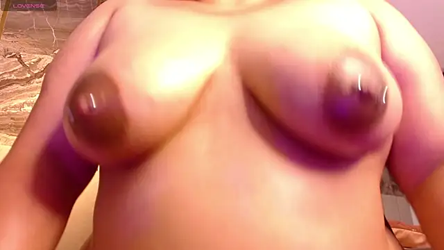 Lunea_kane's cam snapshot