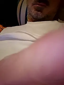 1talianBeutifulCock's cam snapshot