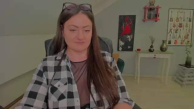 MistressDarrah's cam snapshot