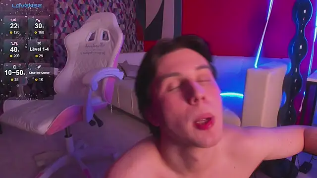 AdrianoAubert live sex cam