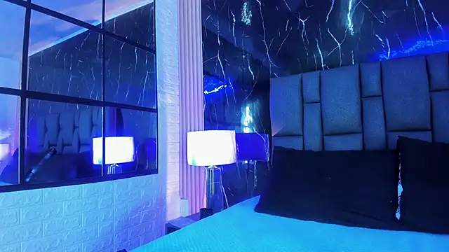 BustyGlow live sex cam
