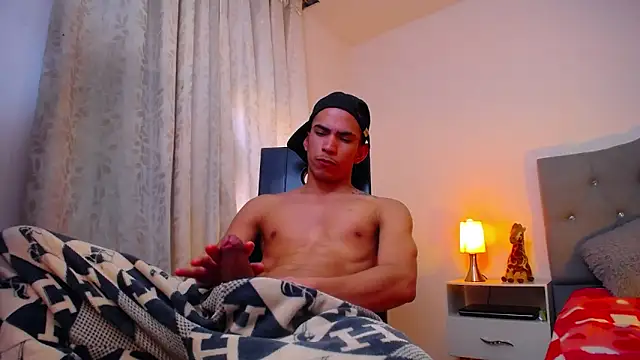 TOMBOYSEXX live sex cam