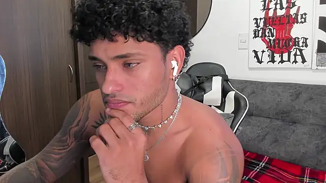 Alessandro_Vanni live sex cam