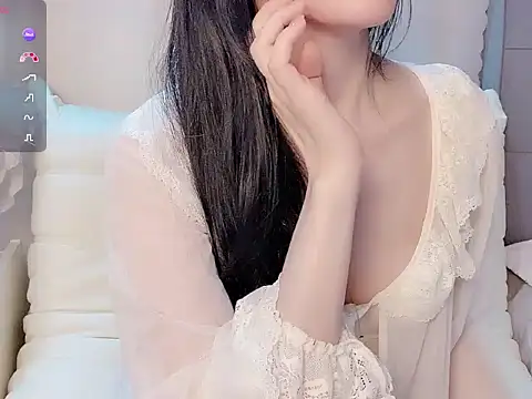 Mynn-bae live sex cam