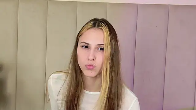 AriaBe11's cam snapshot