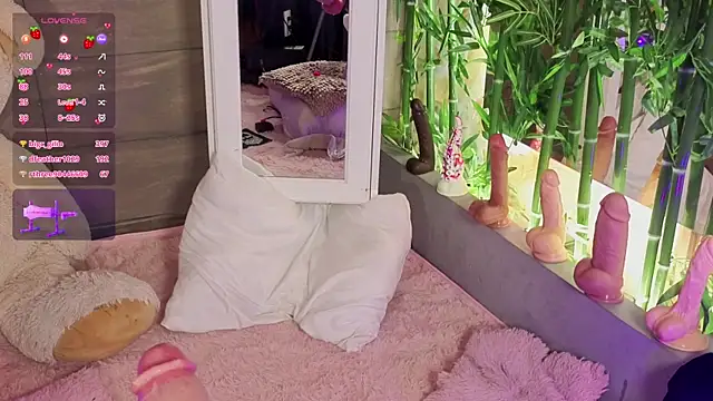 MeganAdamms live sex cam