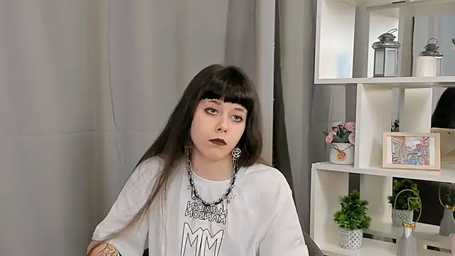 BellaLewter's cam snapshot