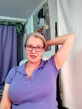 irinamaux live sex cam