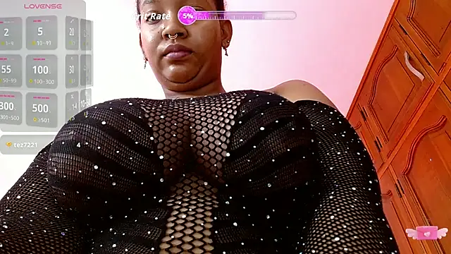 sultryebony_6's cam snapshot