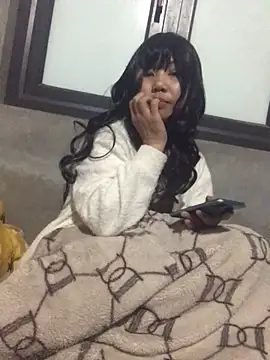 las-bella's cam snapshot