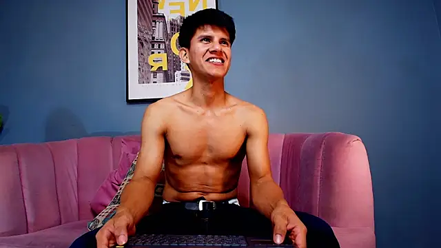 Atlas_desire's cam snapshot