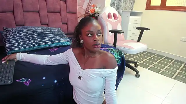 anisha_zambrano's cam snapshot