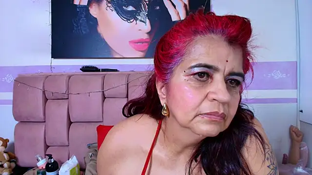 RoxetteMature live sex cam