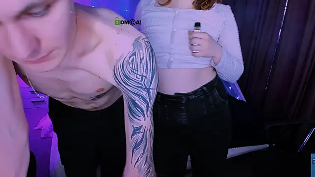 casey_meow_'s cam snapshot