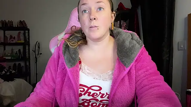 kisicaxx's cam snapshot