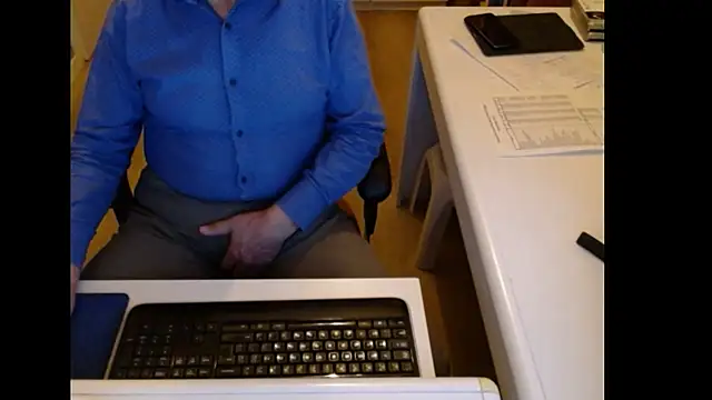 dutchpornking live sex cam