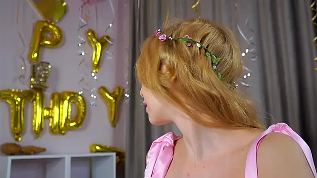 SunnivaCovil live sex cam